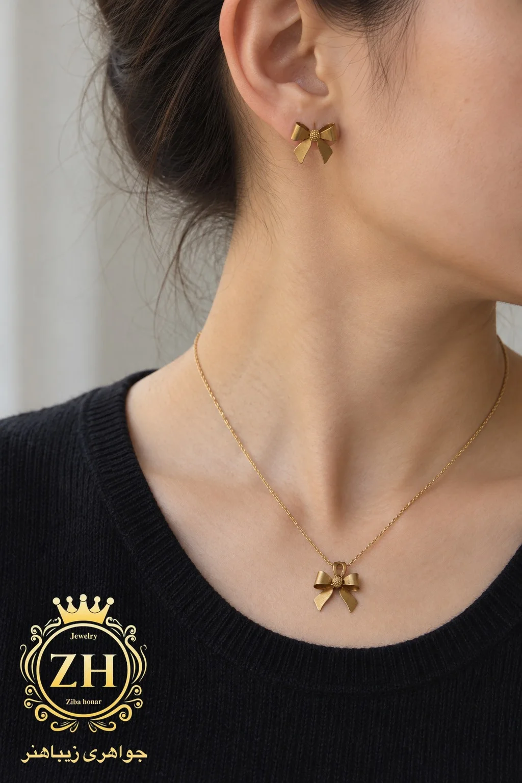 نیم ست طلا ظریف ۱۸ عیار با وزن ۱٫۸۸ گرم از بخش طلای کم‌اجرت جواهری زیباهنر