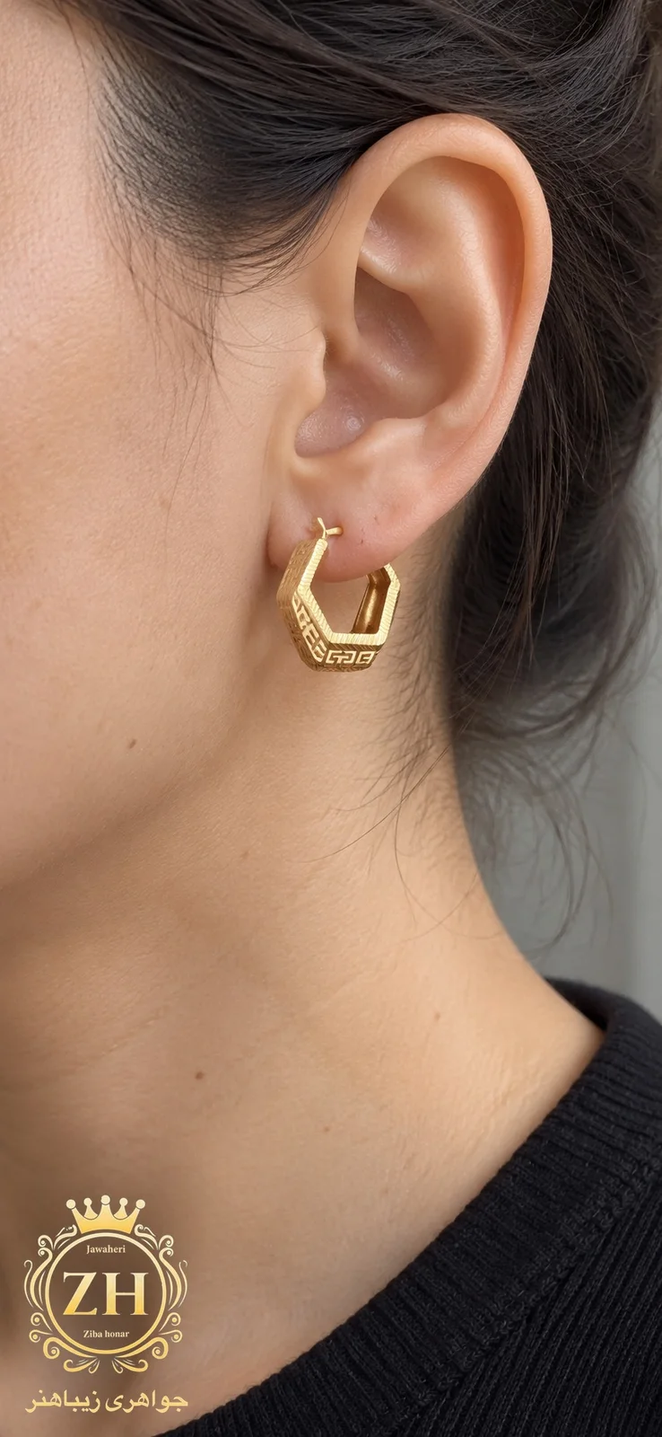 گوشواره طلا ۱۸ عیار با وزن ۳٫۴۹ گرم از بخش طلای کم‌اجرت جواهری زیباهنر